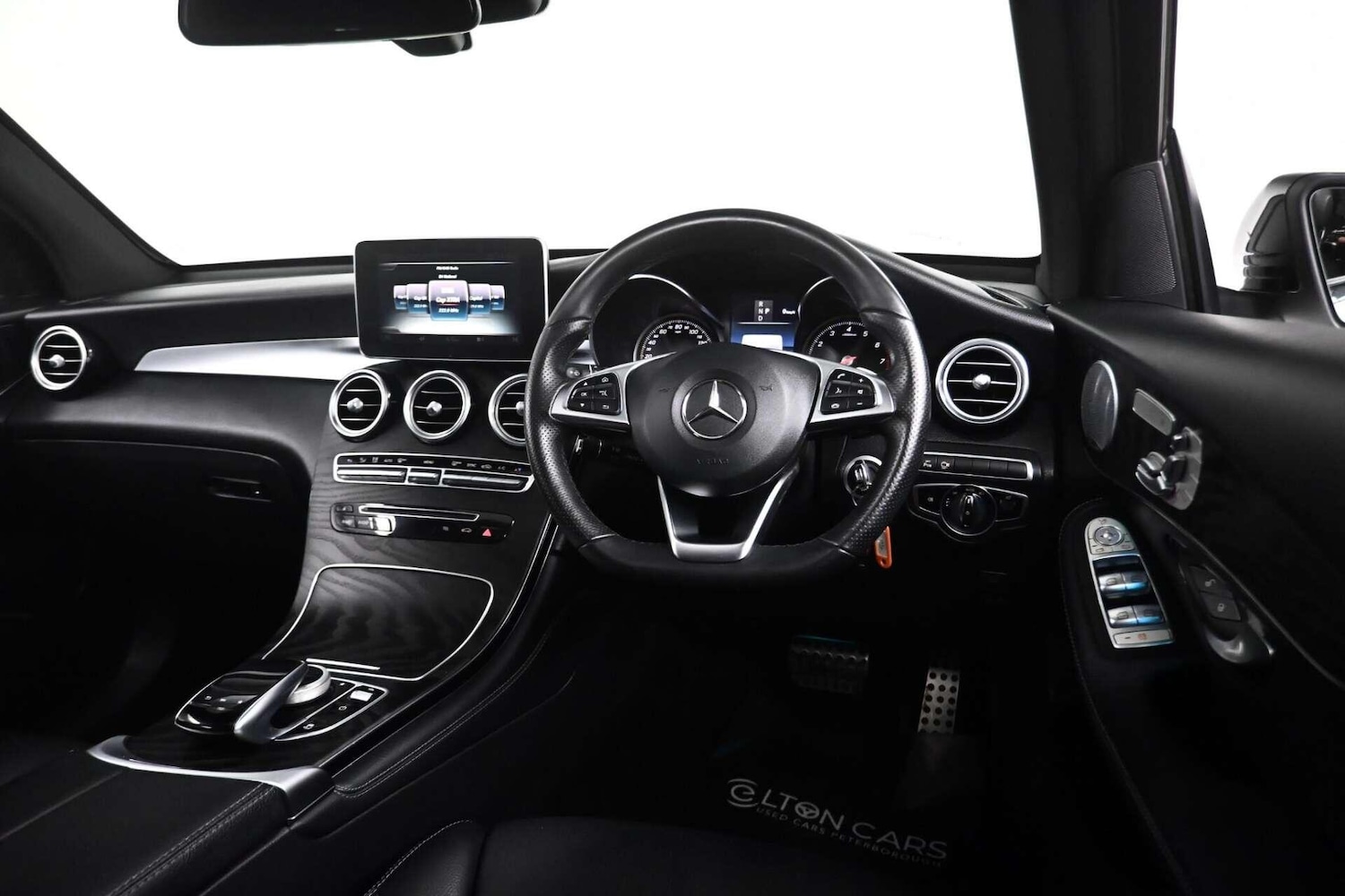 Used Mercedes-Benz GLC 2019 for sale - 77774468: Photo 16