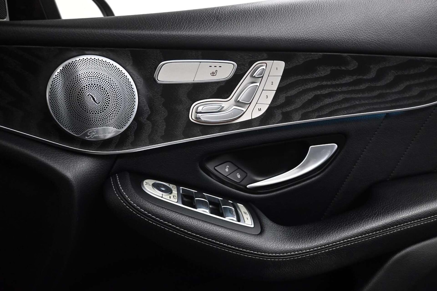 Used Mercedes-Benz GLC 2019 for sale - 77774468: Photo 17