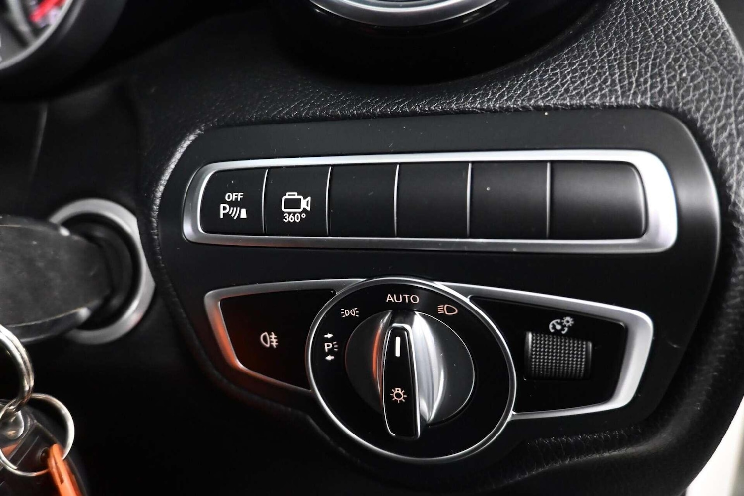 Used Mercedes-Benz GLC 2019 for sale - 77774468: Photo 18