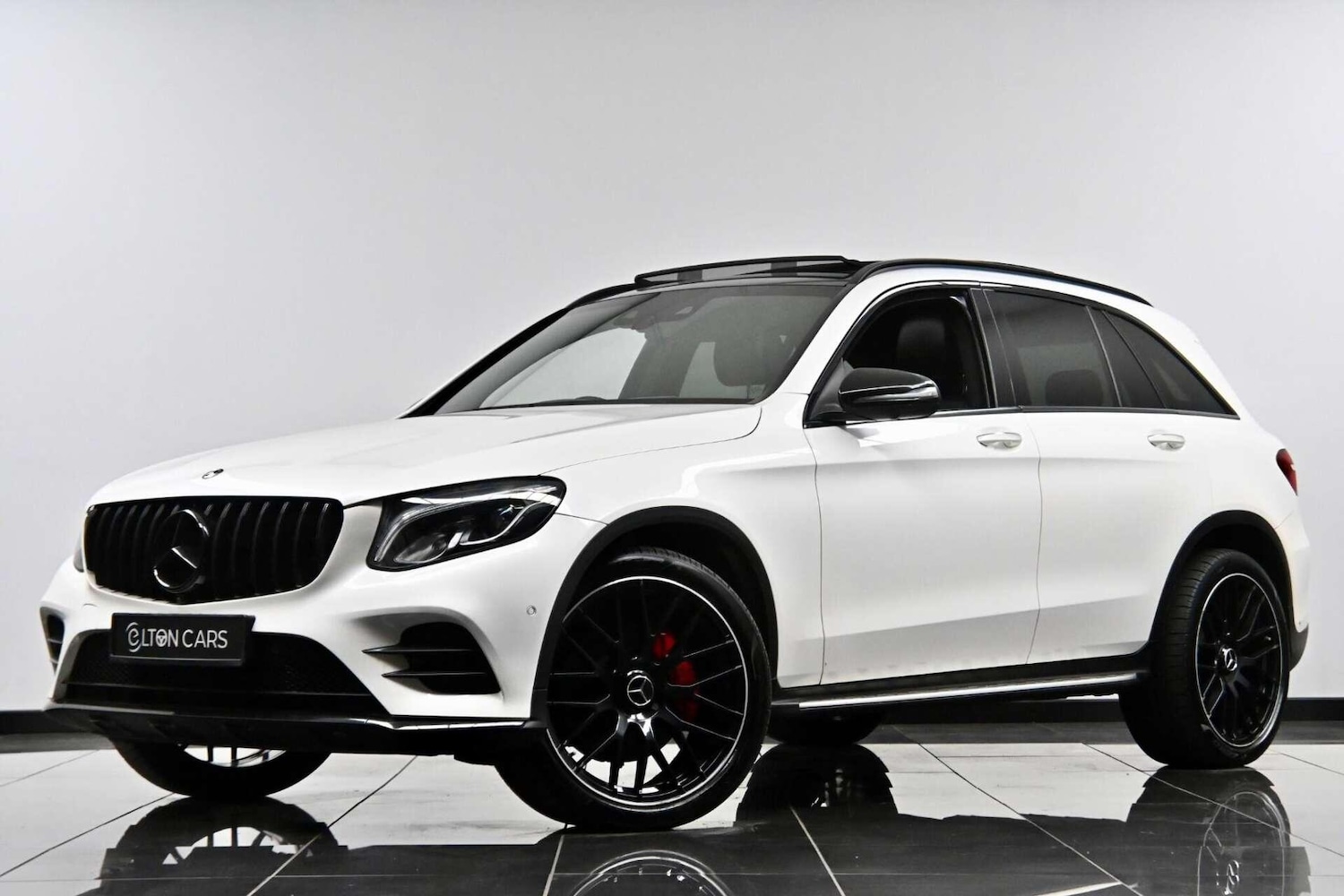 Used Mercedes-Benz GLC 2019 for sale - 77774468: Photo 2