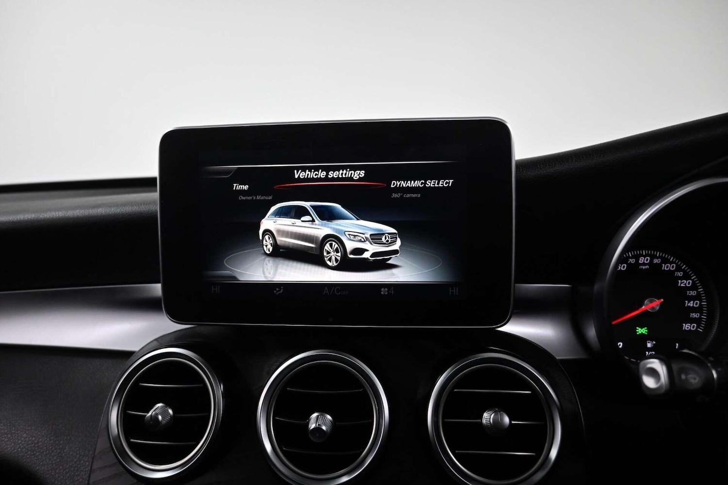 Used Mercedes-Benz GLC 2019 for sale - 77774468: Photo 22