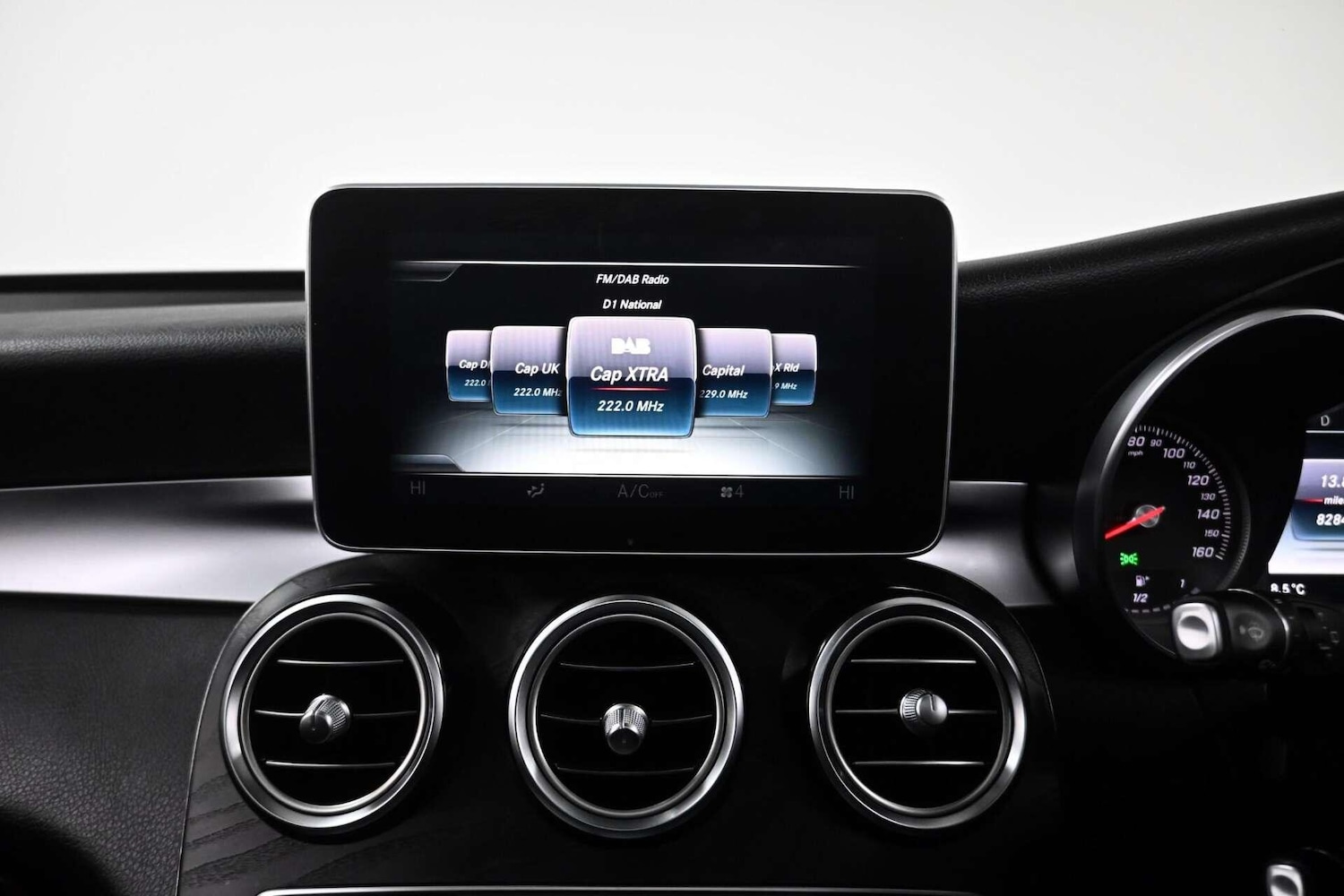 Used Mercedes-Benz GLC 2019 for sale - 77774468: Photo 26