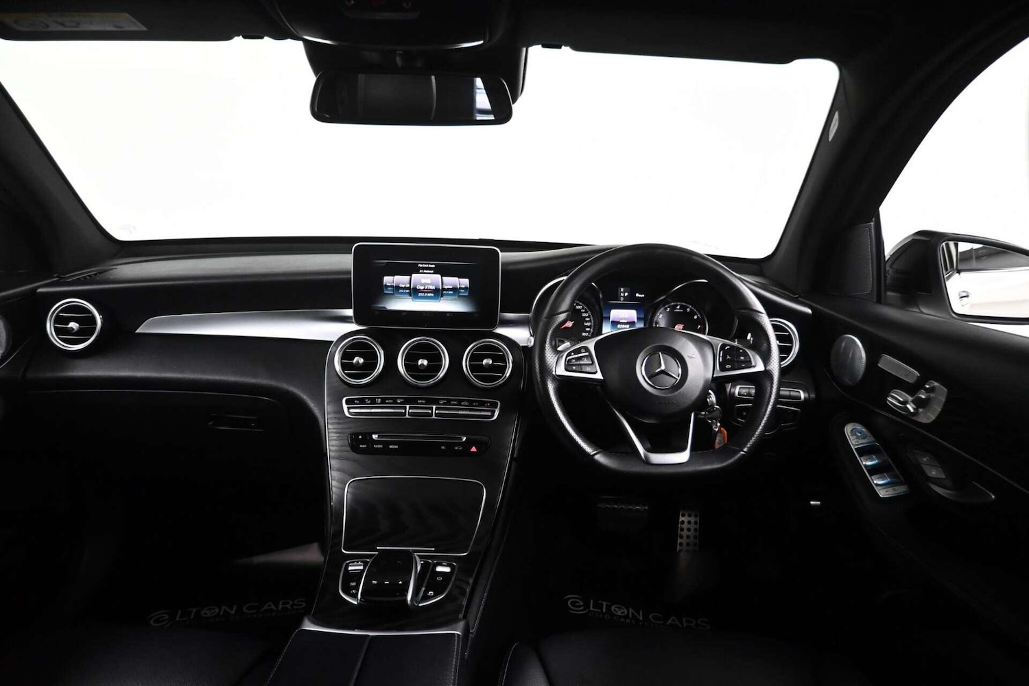 Used Mercedes-Benz GLC 2019 for sale - 77774468: Photo 30