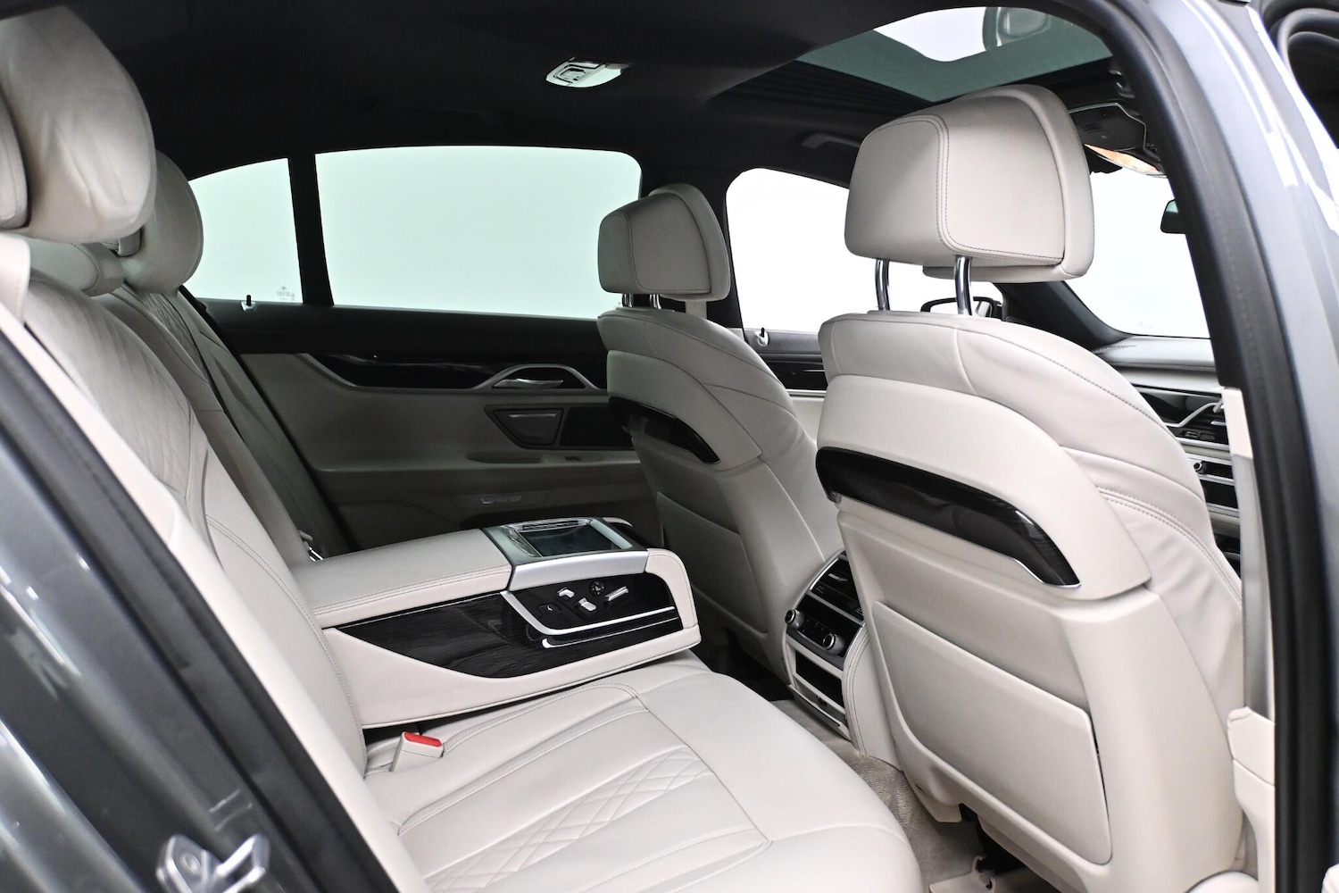 Used BMW 7 Series 2018 for sale - 76689854: Photo 16