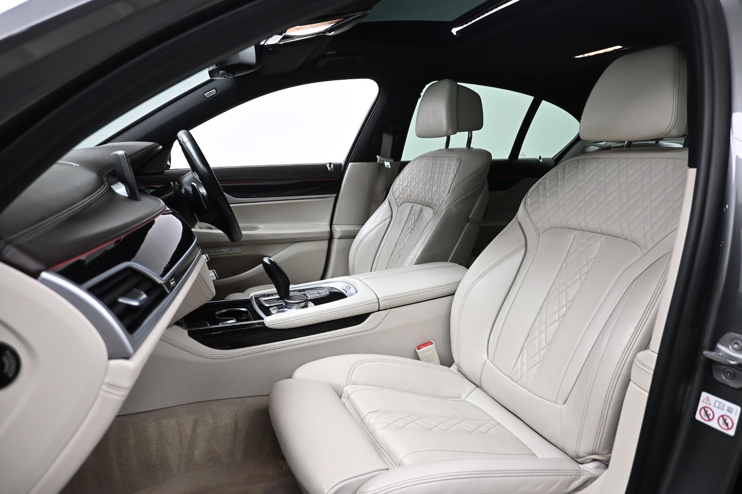 Used BMW 7 Series 2018 for sale - 76689854: Photo 50