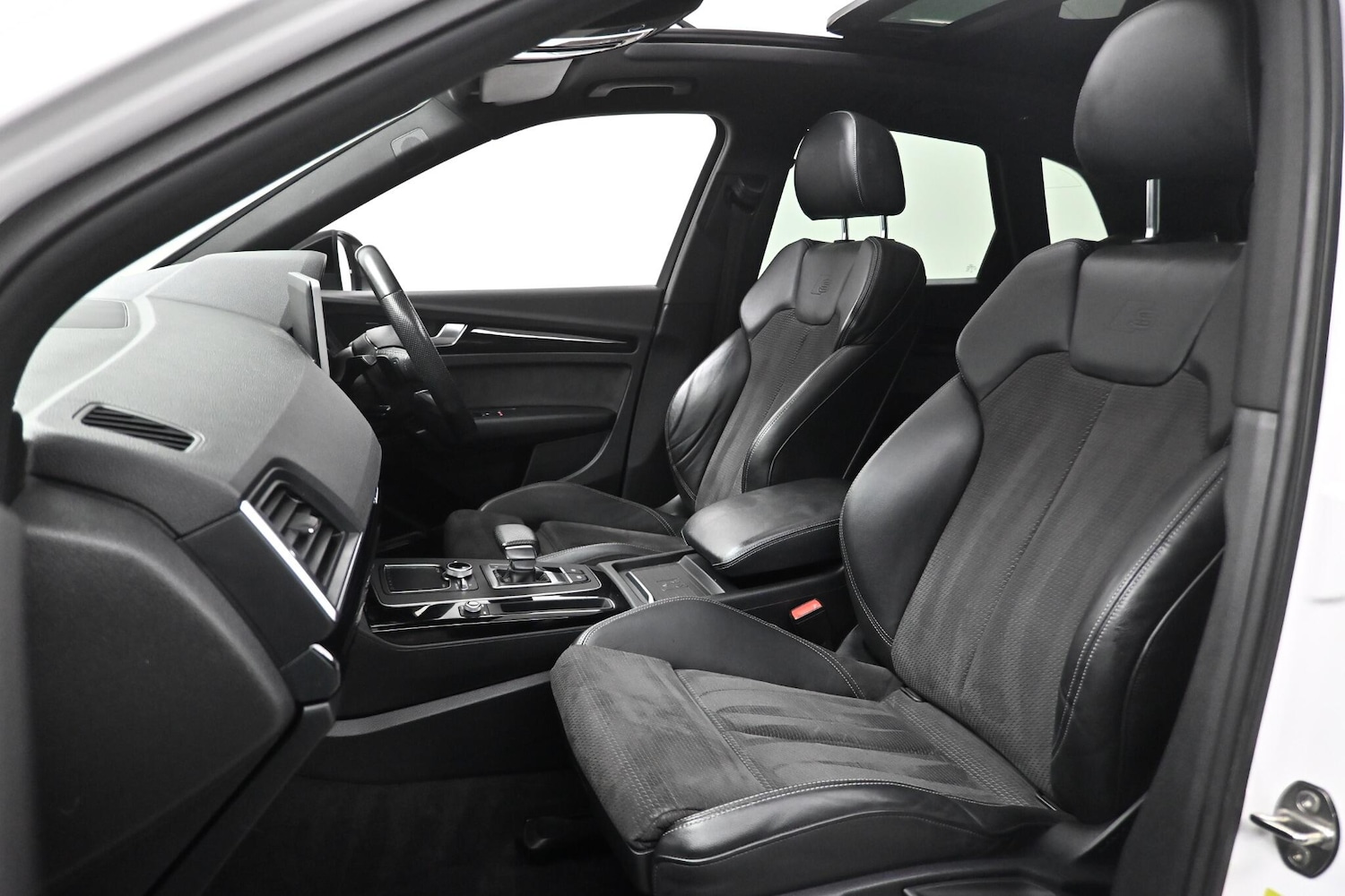 Used Audi Q5 2019 for sale - 76976402: Photo 12