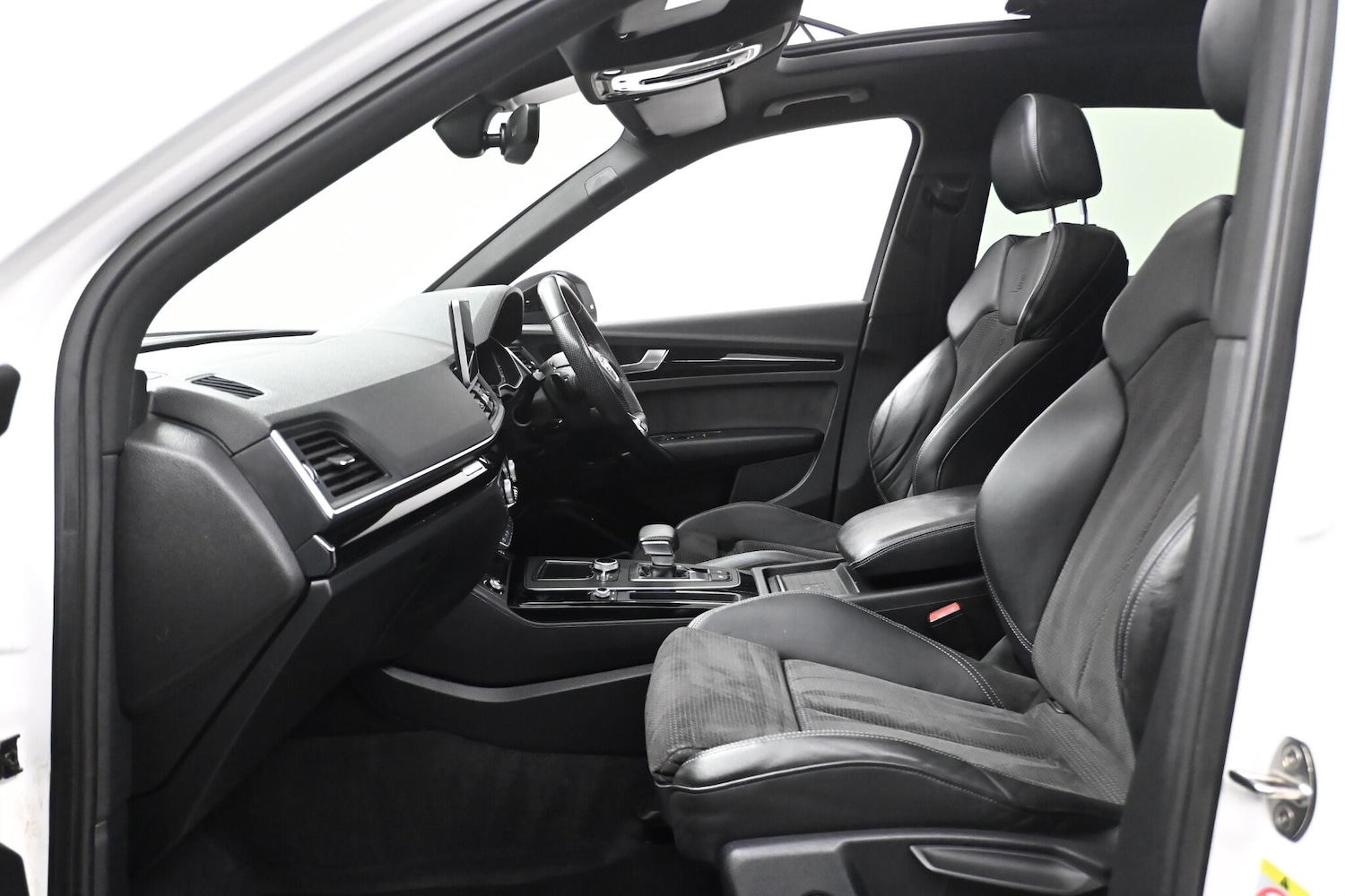 Used Audi Q5 2019 for sale - 76976402: Photo 17