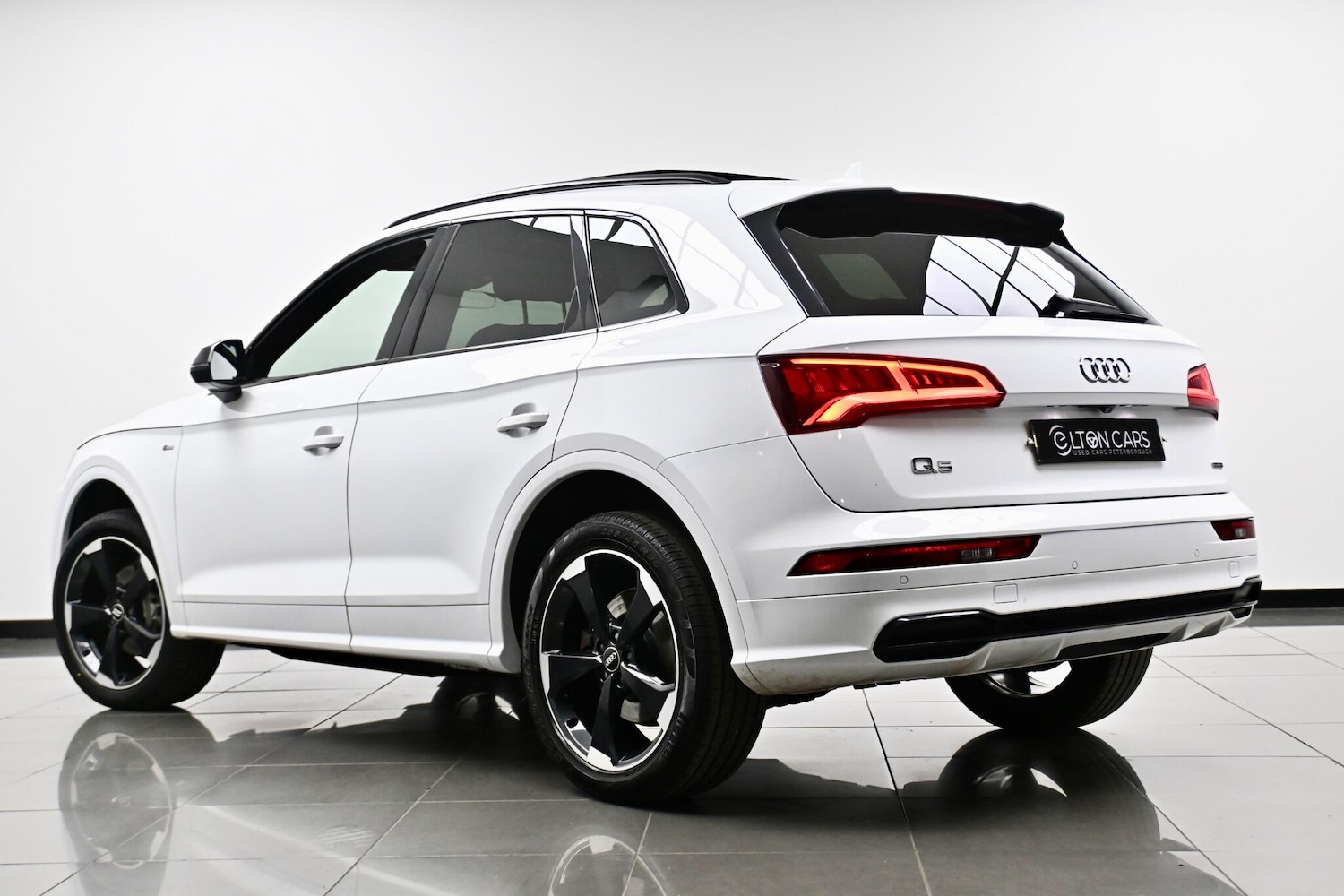 Used Audi Q5 2019 for sale - 76976402: Photo 19