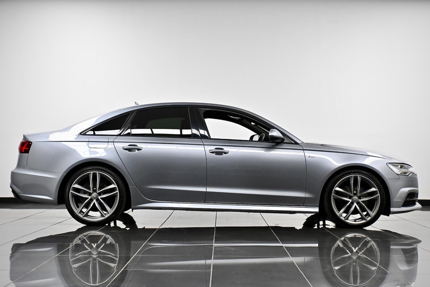 Used Audi A6 2017 for sale - 77993260: Photo 4