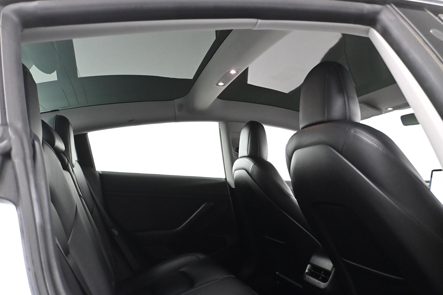 Used Tesla Model 3 2021 for sale - 77456066: Photo 18