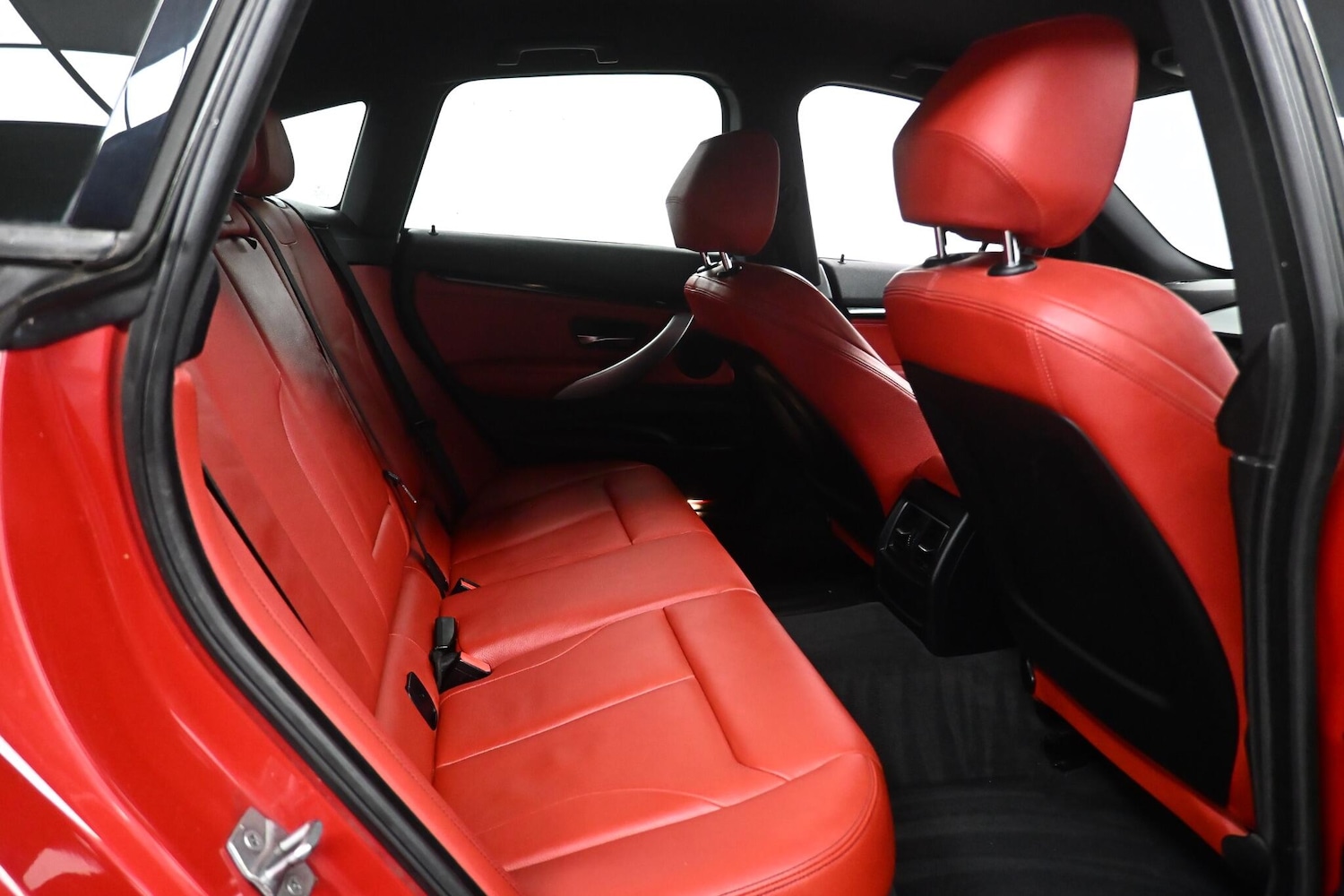 Used BMW 3 Series 2016 for sale - 77109346: Photo 13