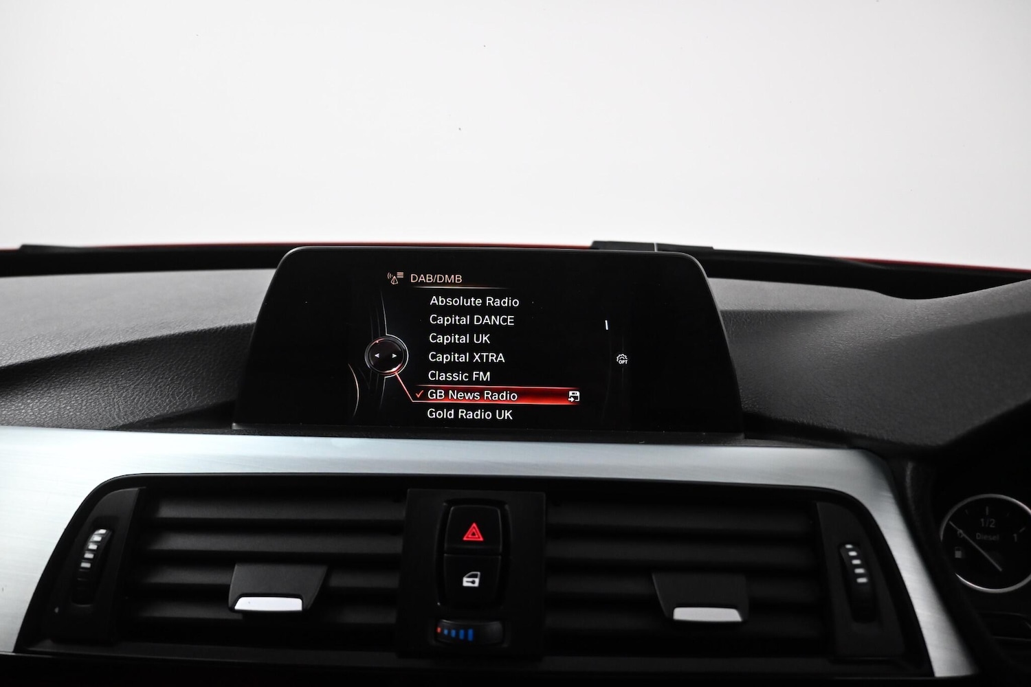 Used BMW 3 Series 2016 for sale - 77109346: Photo 21