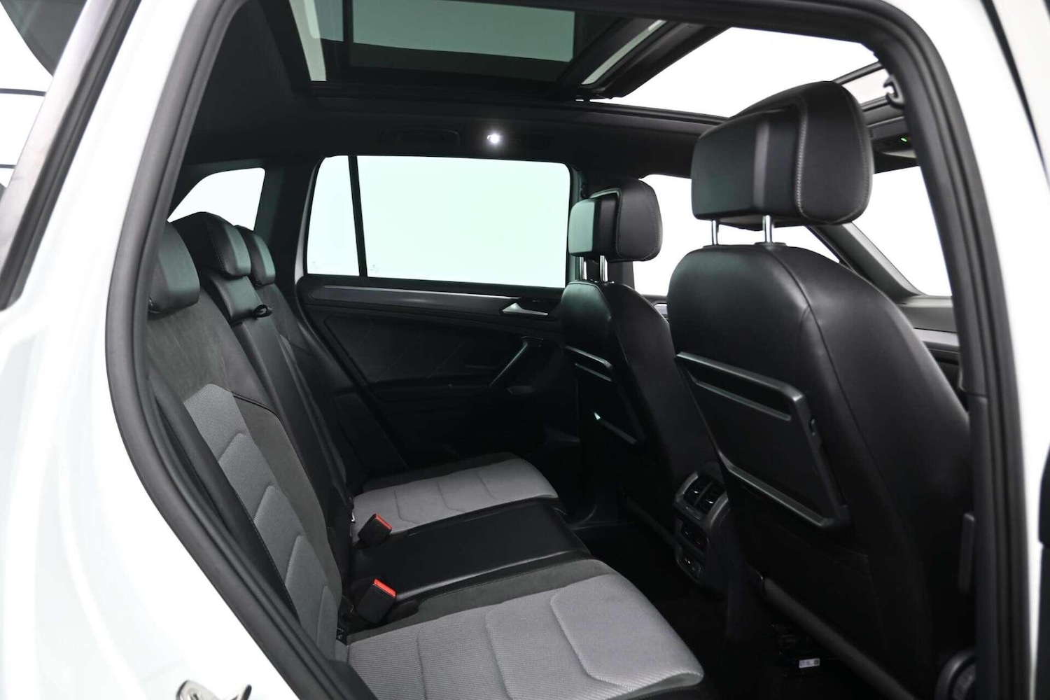 Used Volkswagen Tiguan 2020 for sale - 77774469: Photo 14