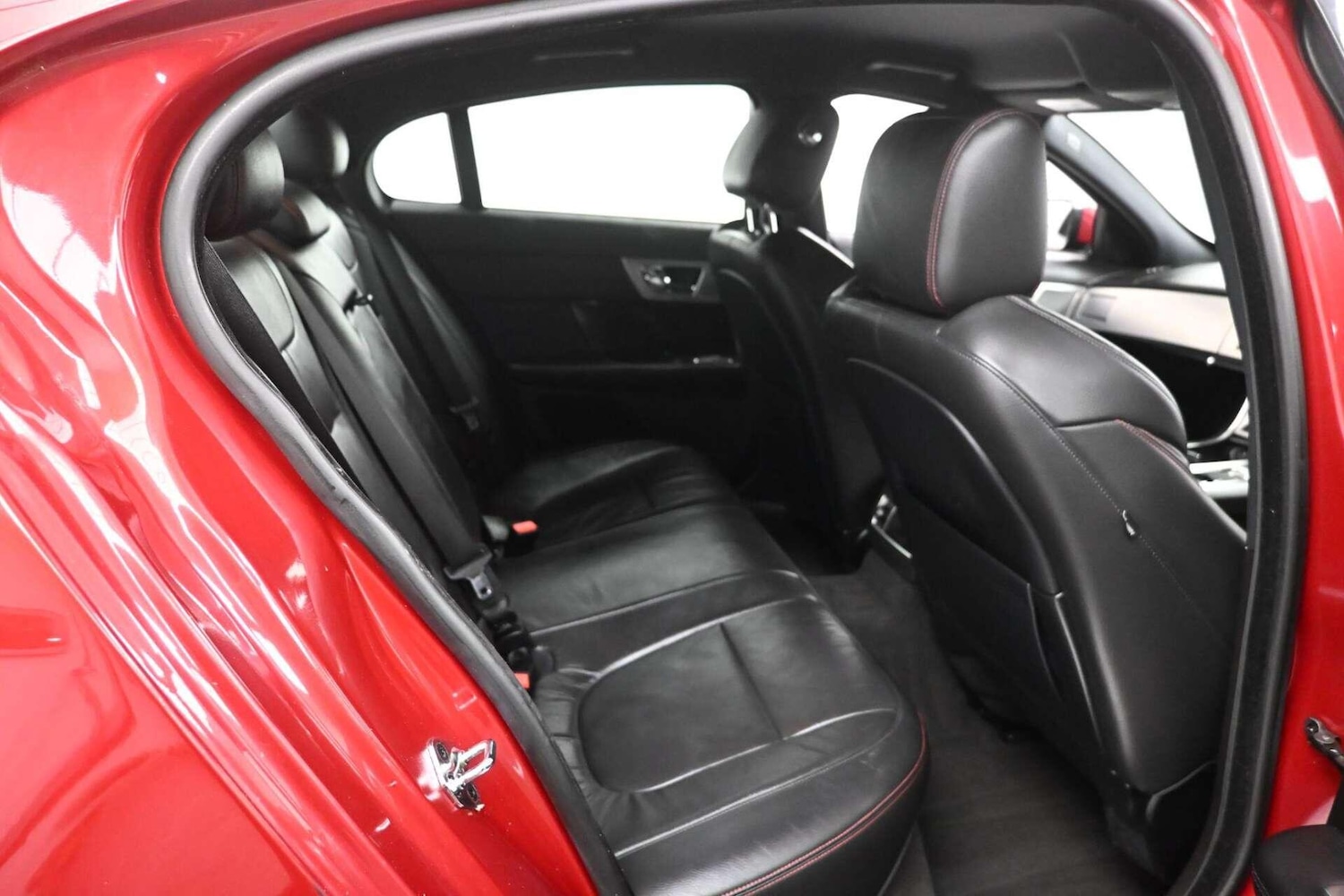 Used Jaguar XF 2015 for sale - 77774467: Photo 11