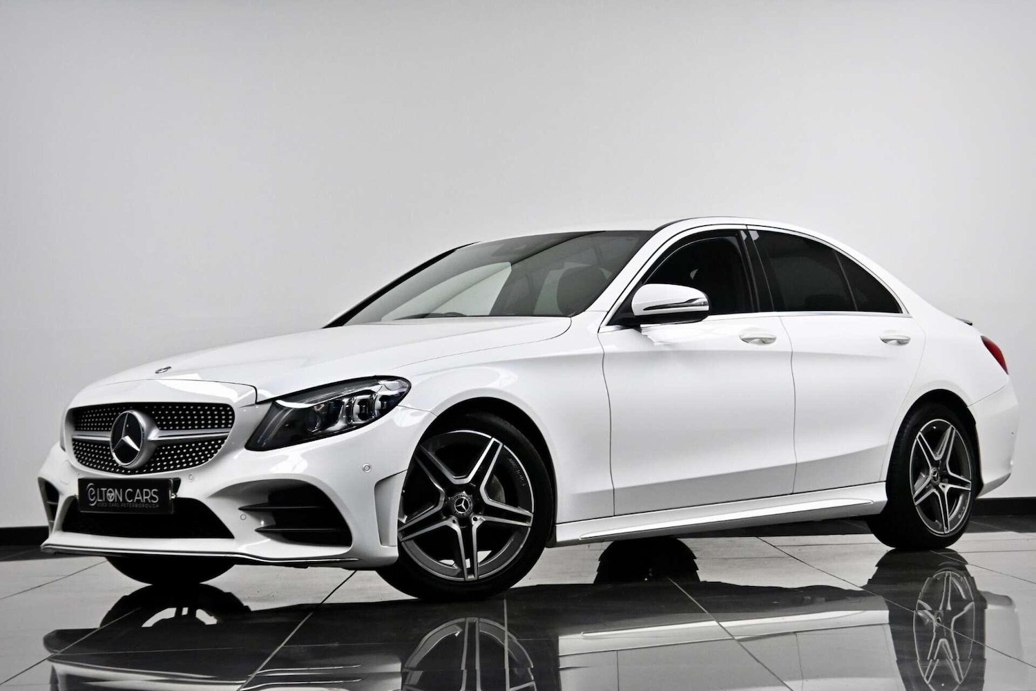 Used Mercedes-Benz C Class 2019 for sale - 77774470: Photo 2