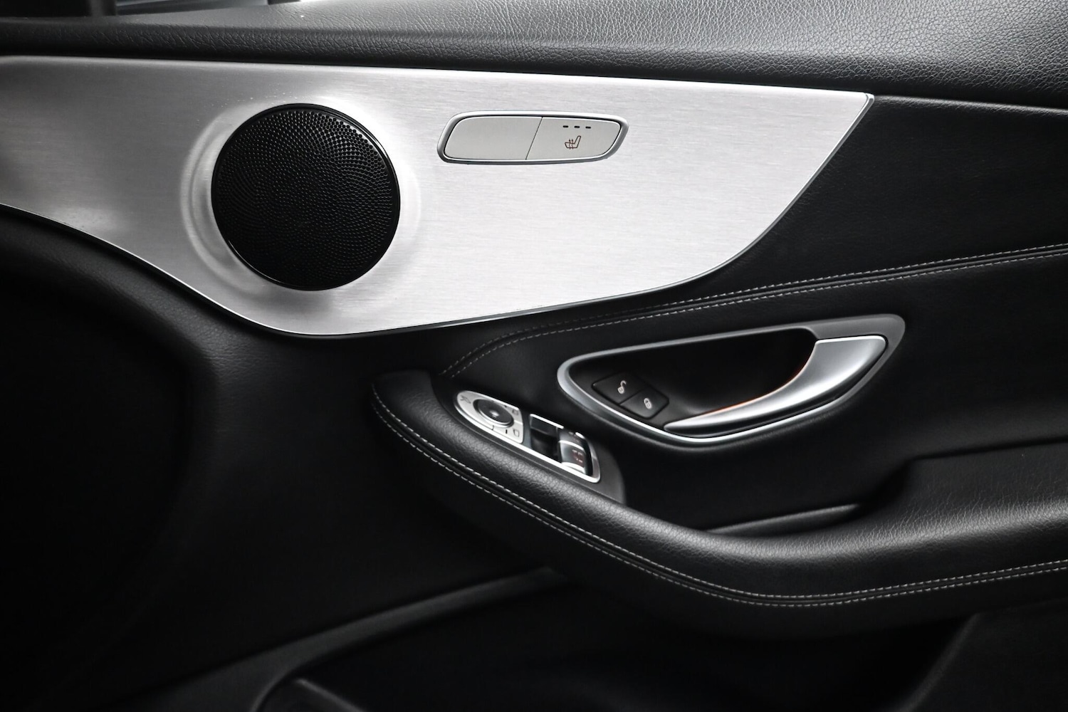 Used Mercedes-Benz C Class 2019 for sale - 77550495: Photo 32