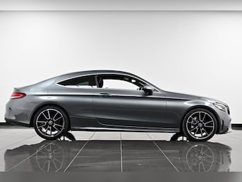 Used Mercedes-Benz C Class 2019 for sale - 77550495: Photo