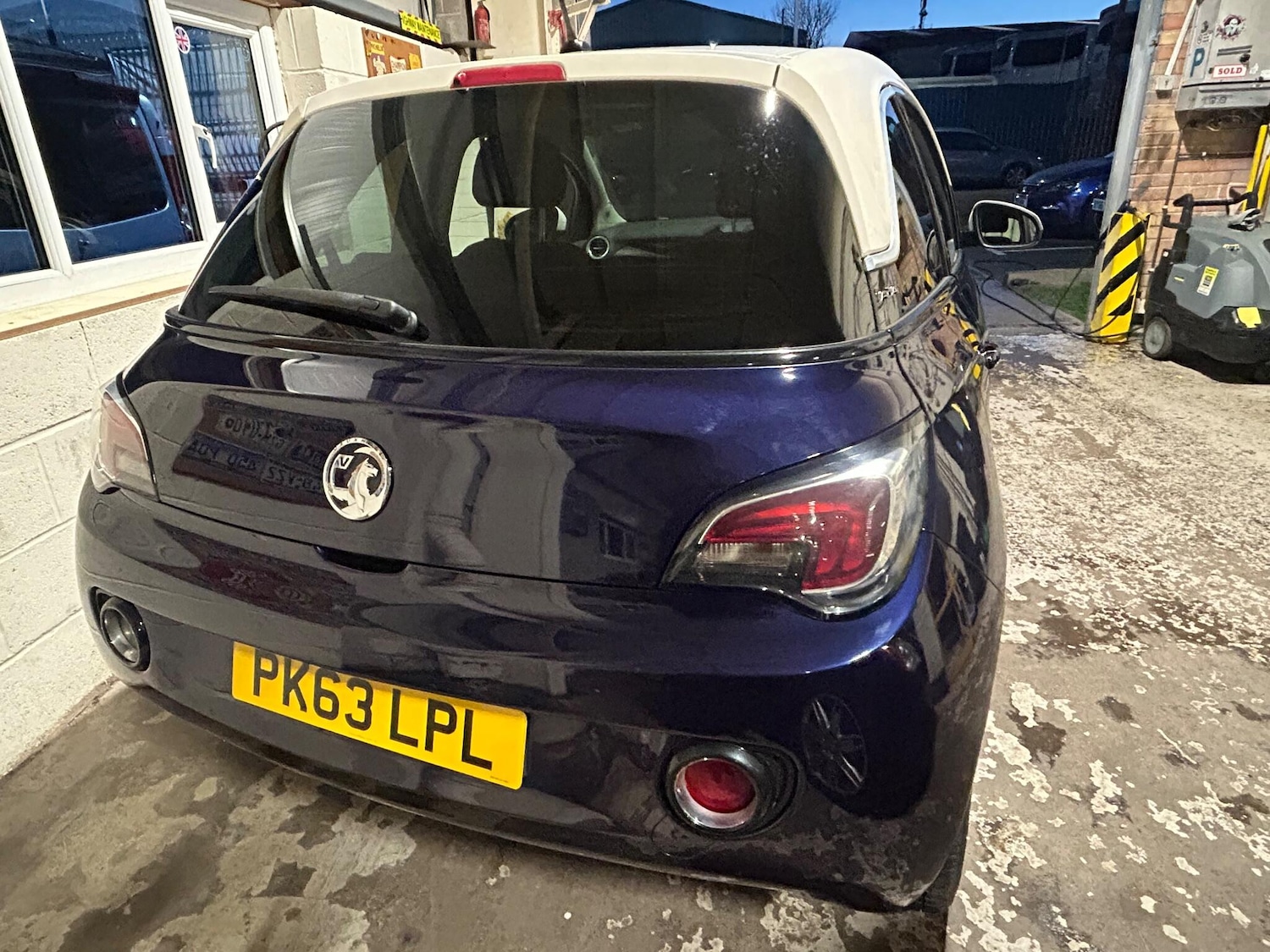 Used Vauxhall ADAM 2013 for sale - 77016130: Photo 3