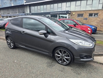 Used Ford Fiesta 2017 for sale - 75402147: Photo