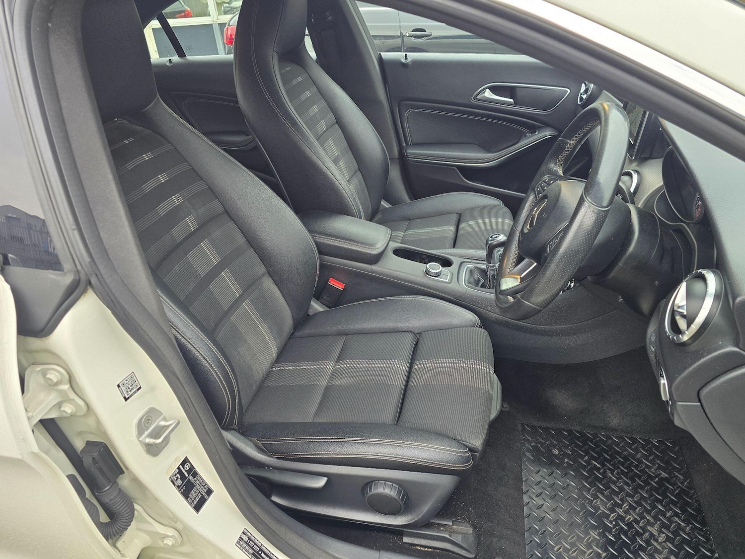 Used Mercedes-Benz CLA 2017 for sale - 77611598: Photo 11