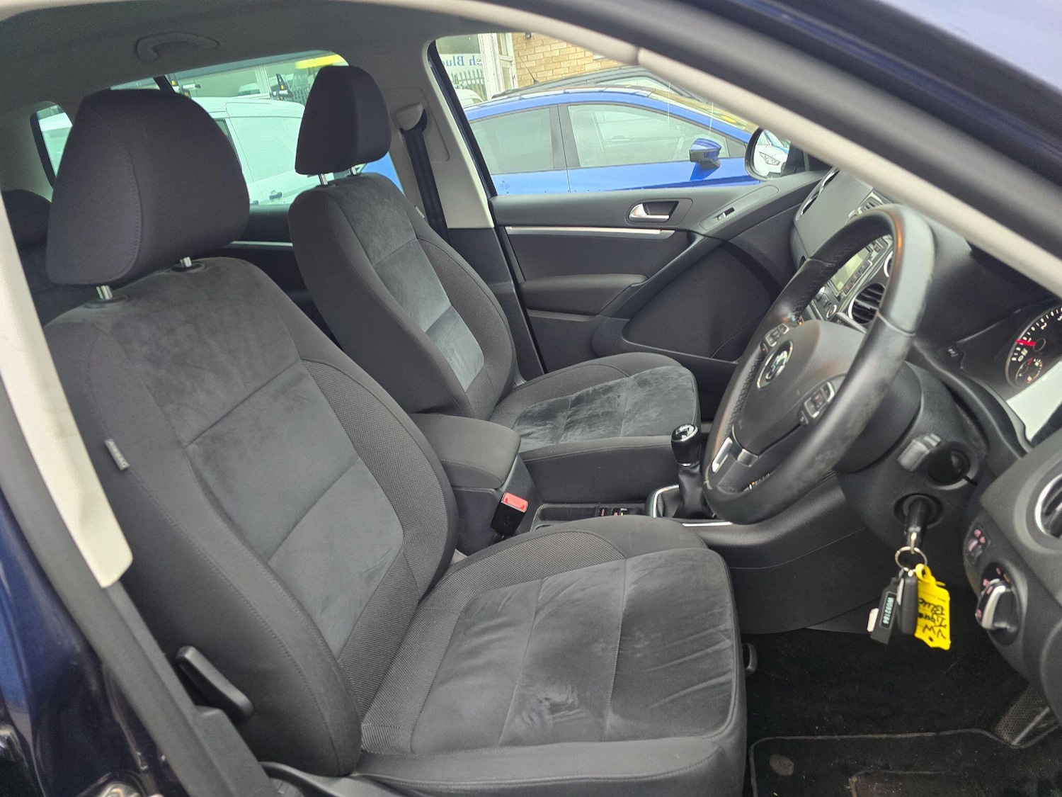 Used Volkswagen Tiguan 2015 for sale - 77039933: Photo 11