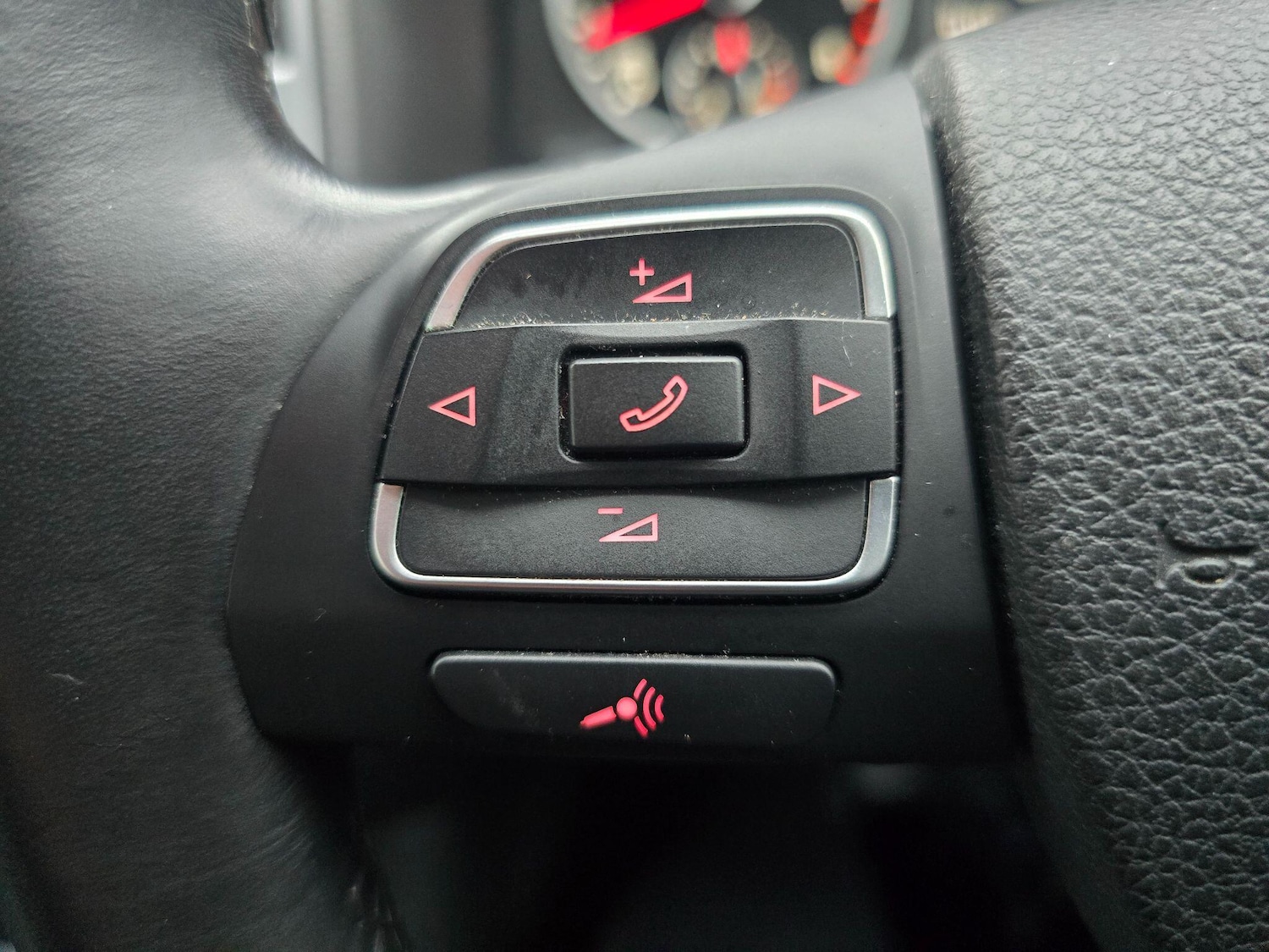 Used Volkswagen Tiguan 2015 for sale - 77039933: Photo 29