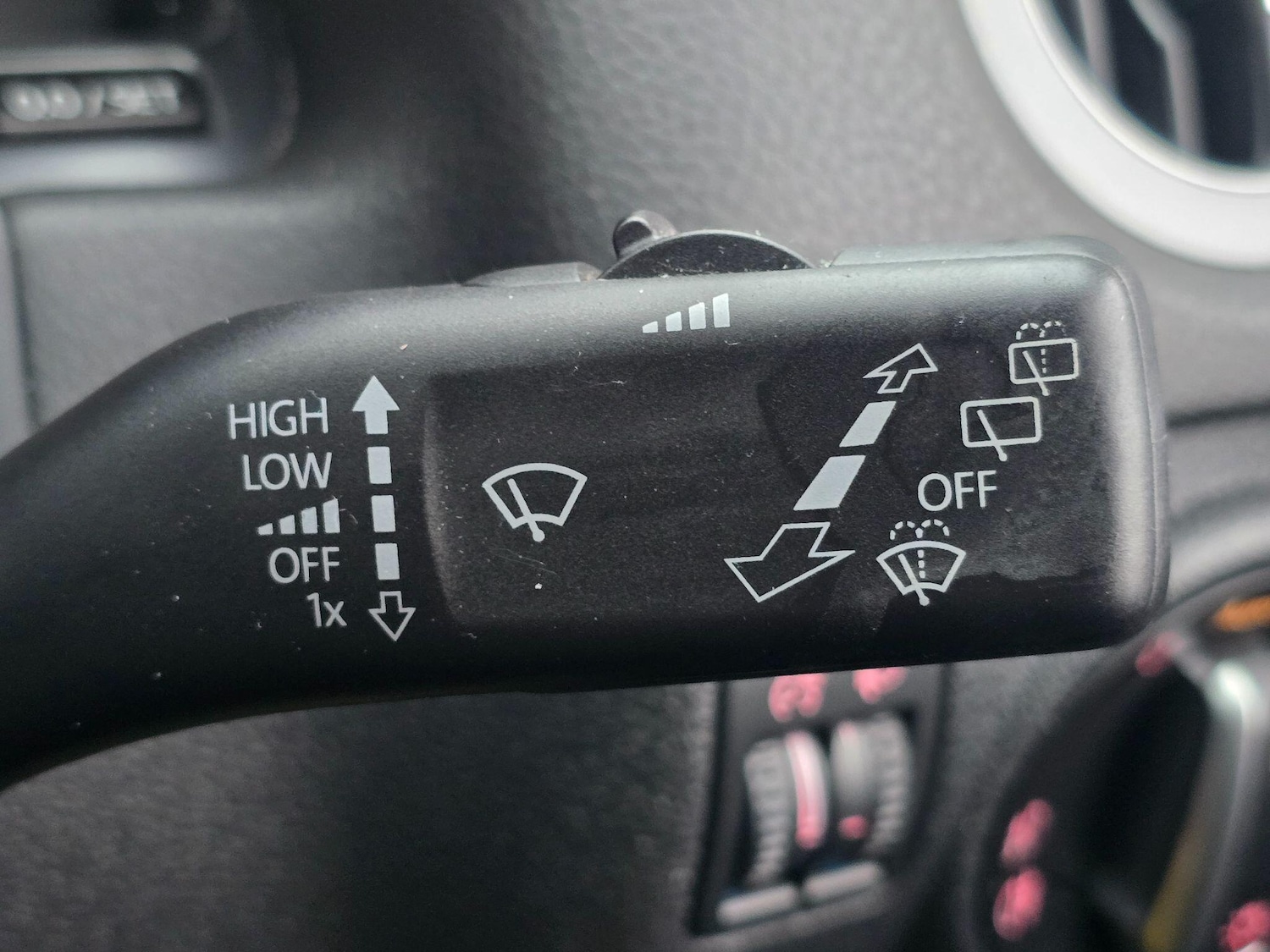 Used Volkswagen Tiguan 2015 for sale - 77039933: Photo 33