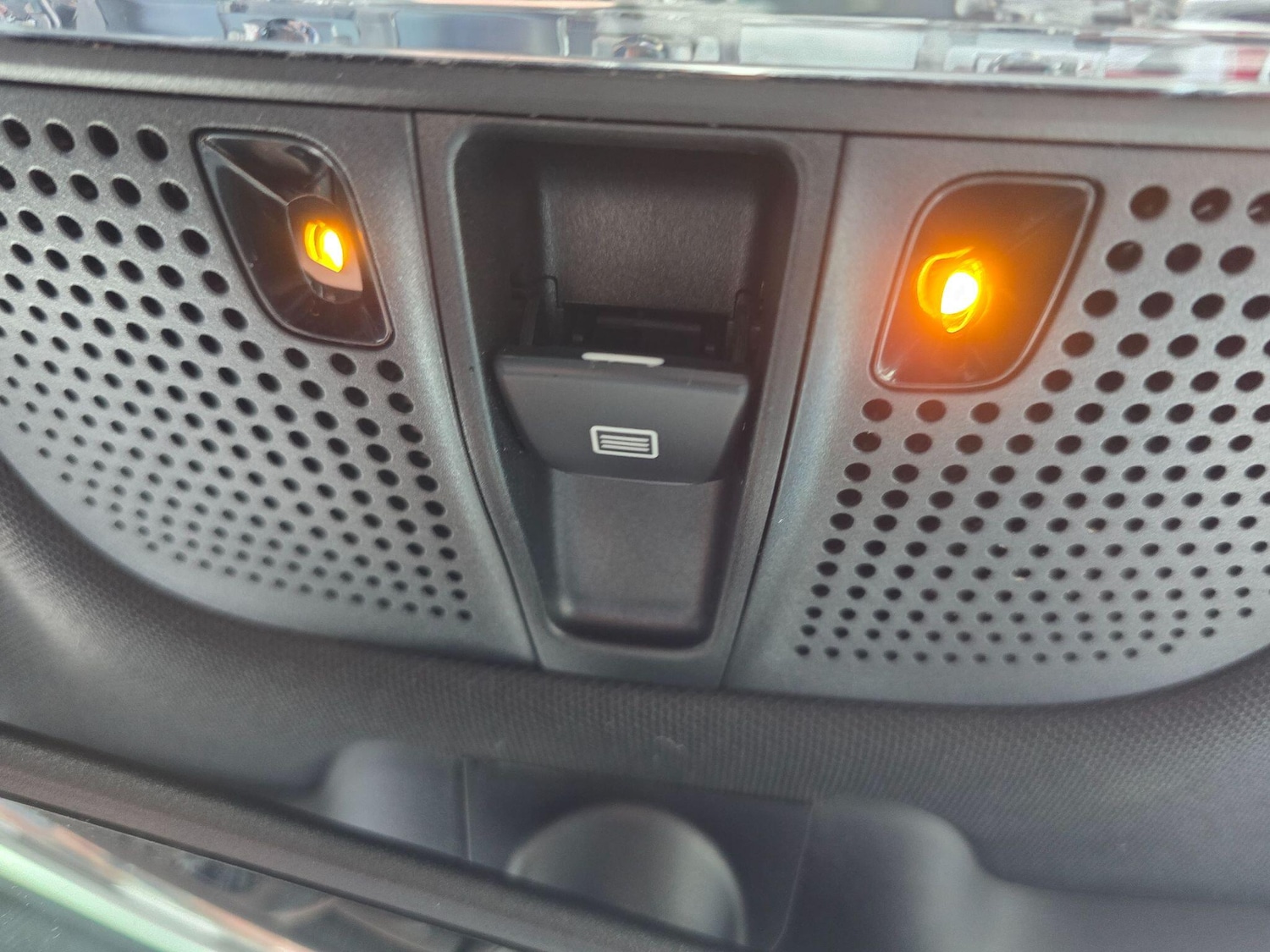 Used Mercedes-Benz C Class 2015 for sale - 78006695: Photo 40