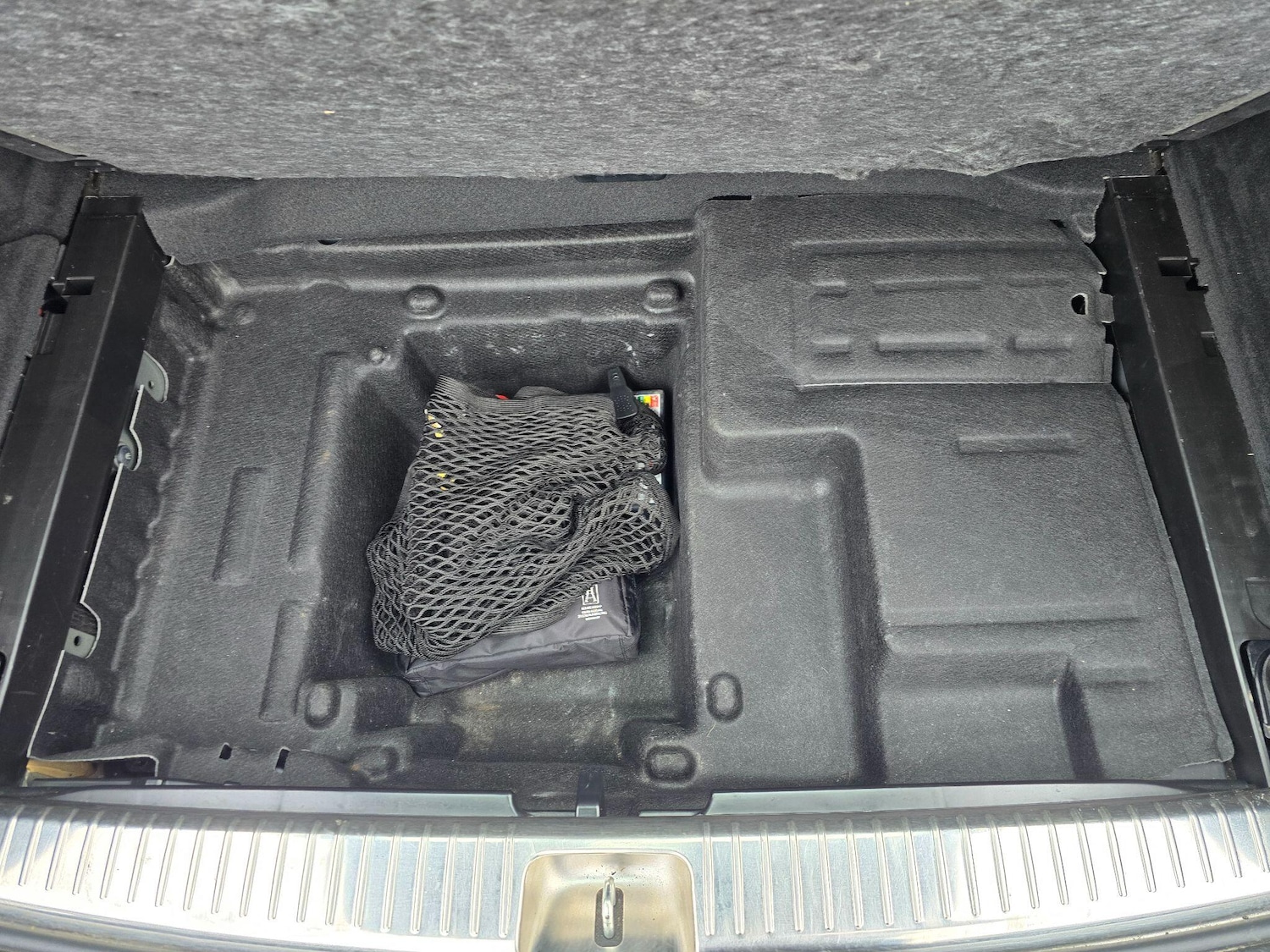 Used Mercedes-Benz C Class 2015 for sale - 78006695: Photo 46