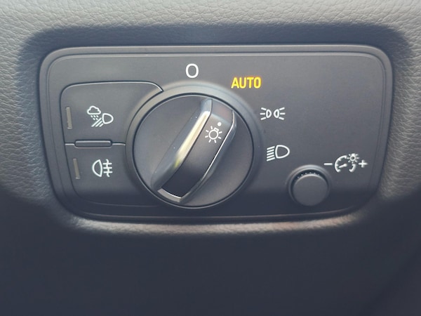 Used Audi A3 2016 for sale - 76215577: Photo 33