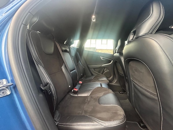 Used Volvo V40 2018 for sale - 76326958: Photo 12