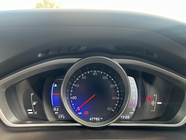 Used Volvo V40 2018 for sale - 76326958: Photo 13