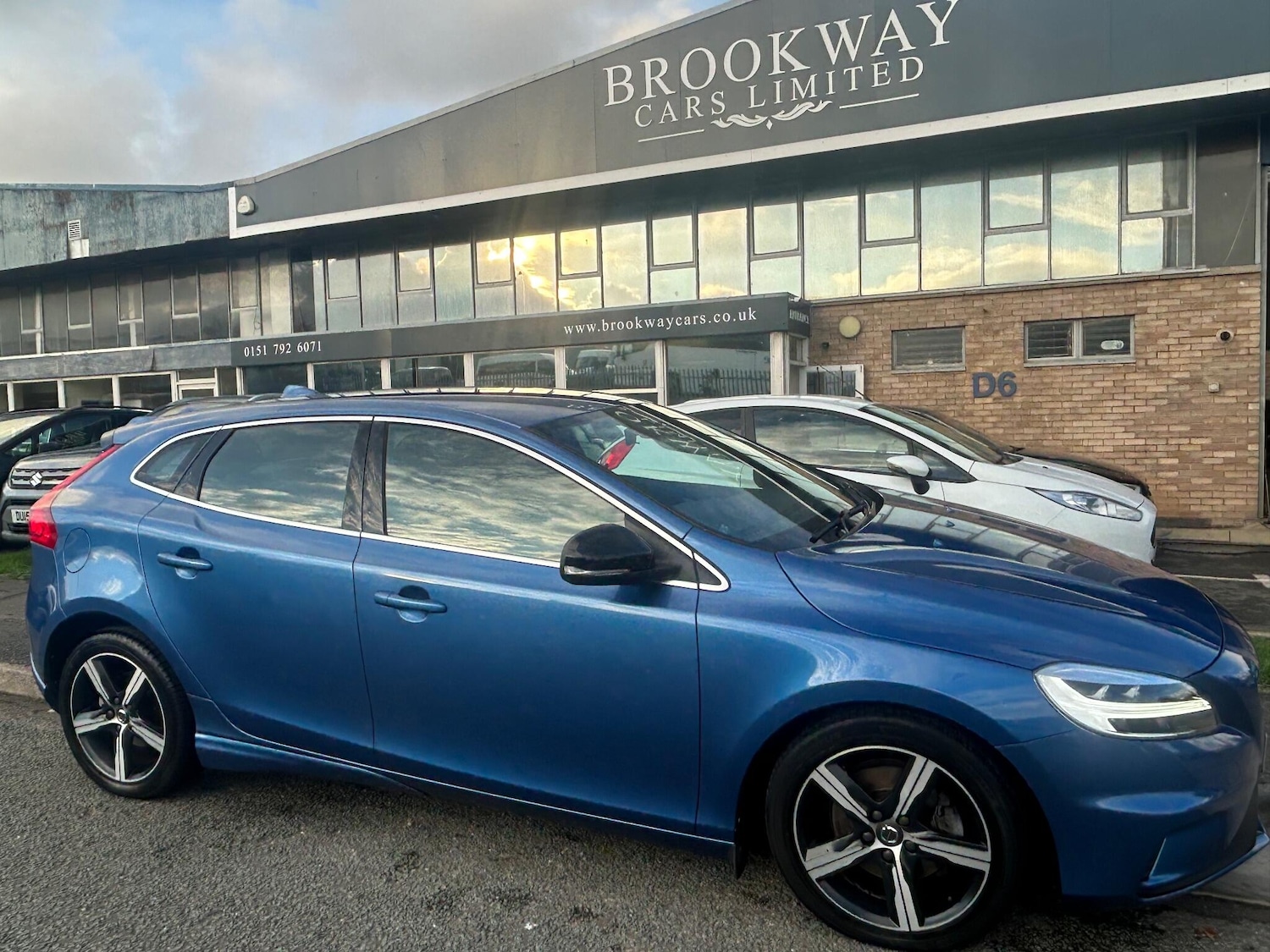 Used Volvo V40 2018 for sale - 76326958: Photo 15