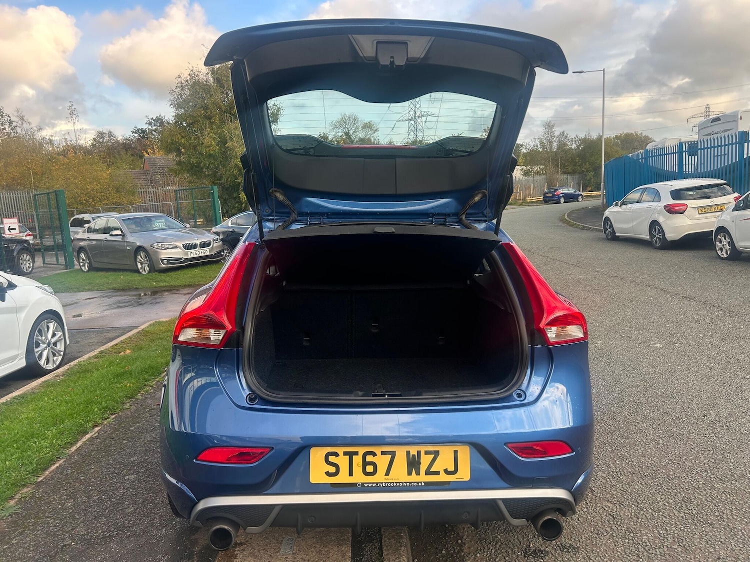 Used Volvo V40 2018 for sale - 76326958: Photo 21