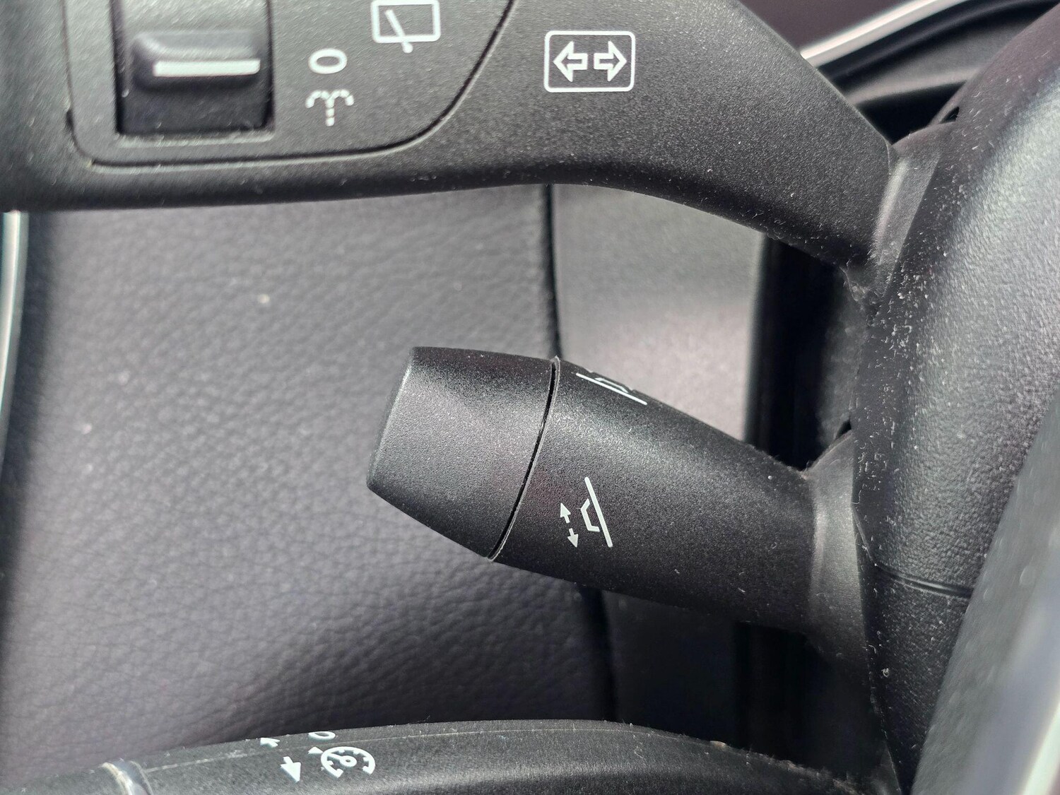 Used Mercedes-Benz GLC for sale - 77993531: Photo 36