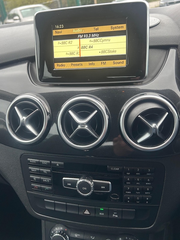 Used Mercedes-Benz B-Class 2012 for sale - 76227465: Photo 25
