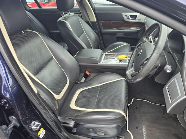Used Jaguar XF 2015 for sale - 75719676: Photo 10