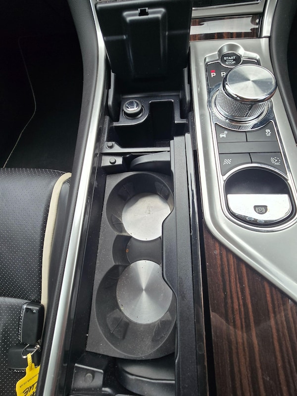 Used Jaguar XF 2015 for sale - 75719676: Photo 26