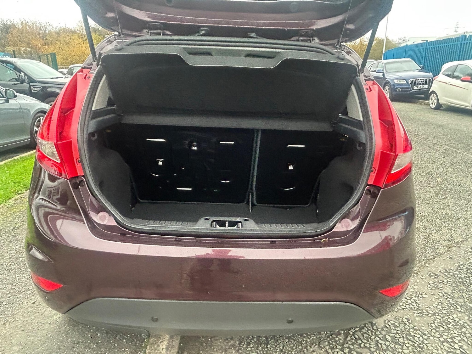 Used Ford Fiesta 2010 for sale - 76512064: Photo 24