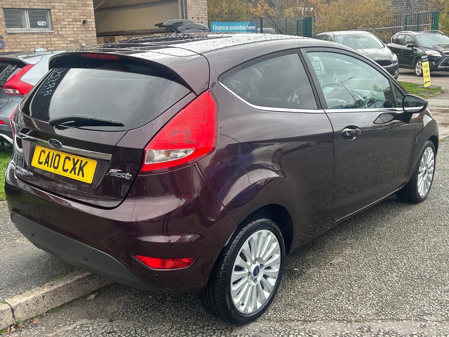 Used Ford Fiesta 2010 for sale - 76512064: Photo 4