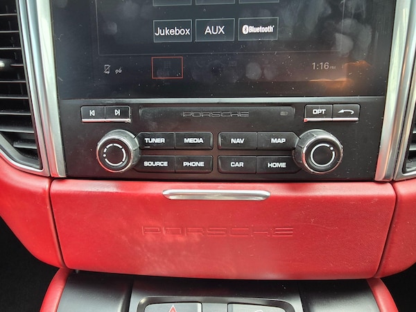 Used Porsche Macan 2016 for sale - 75507013: Photo 32