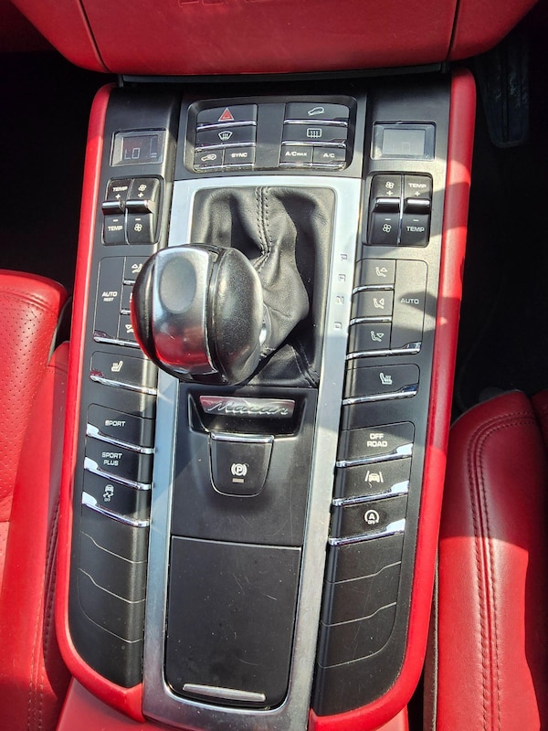 Used Porsche Macan 2016 for sale - 75507013: Photo 36