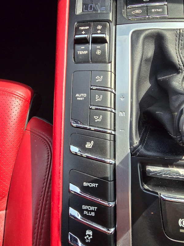 Used Porsche Macan 2016 for sale - 75507013: Photo 37