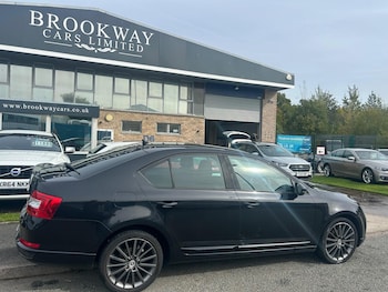 Used Skoda Octavia 2014 for sale - 76108818: Photo