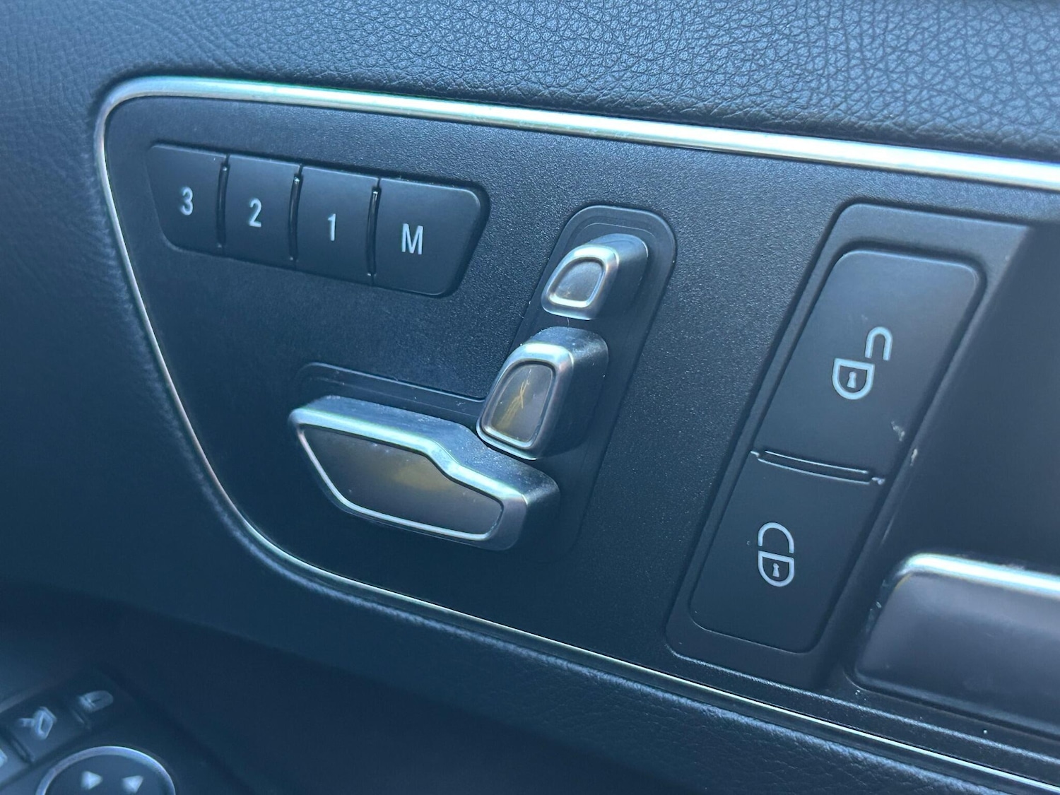 Used Mercedes-Benz E Class 2015 for sale - 77163361: Photo 18