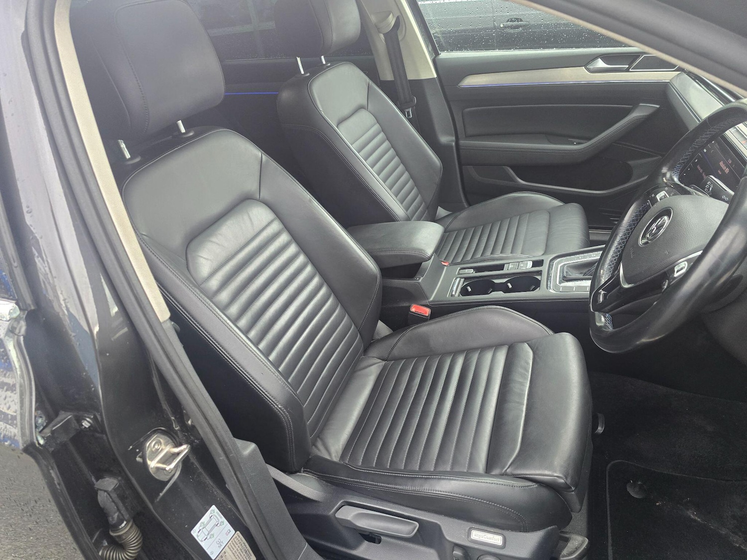 Used Volkswagen Passat for sale - 77684055: Photo 11