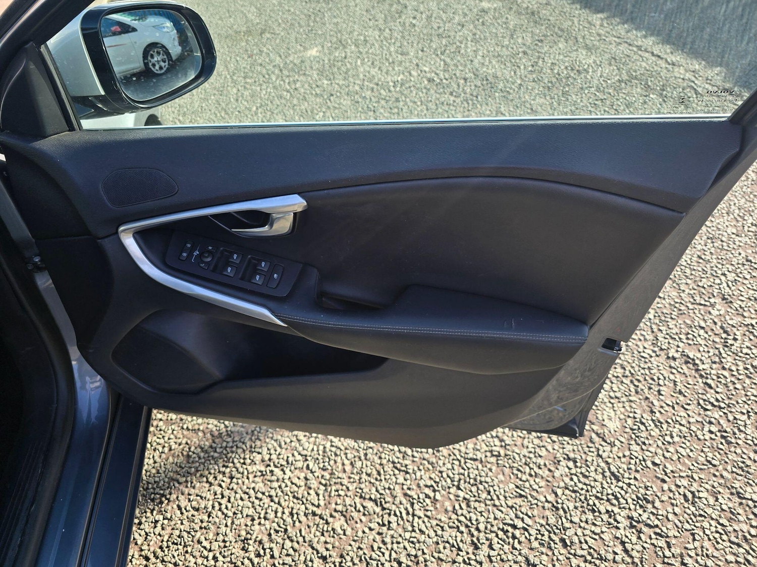 Used Volvo V40 2014 for sale - 76398872: Photo 13