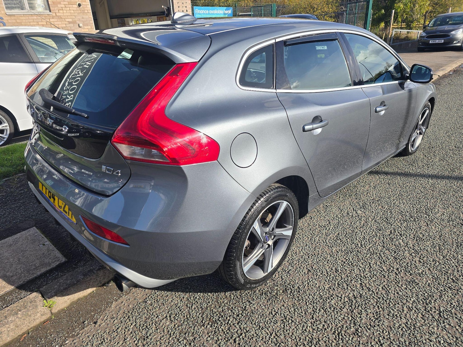 Used Volvo V40 2014 for sale - 76398872: Photo 3