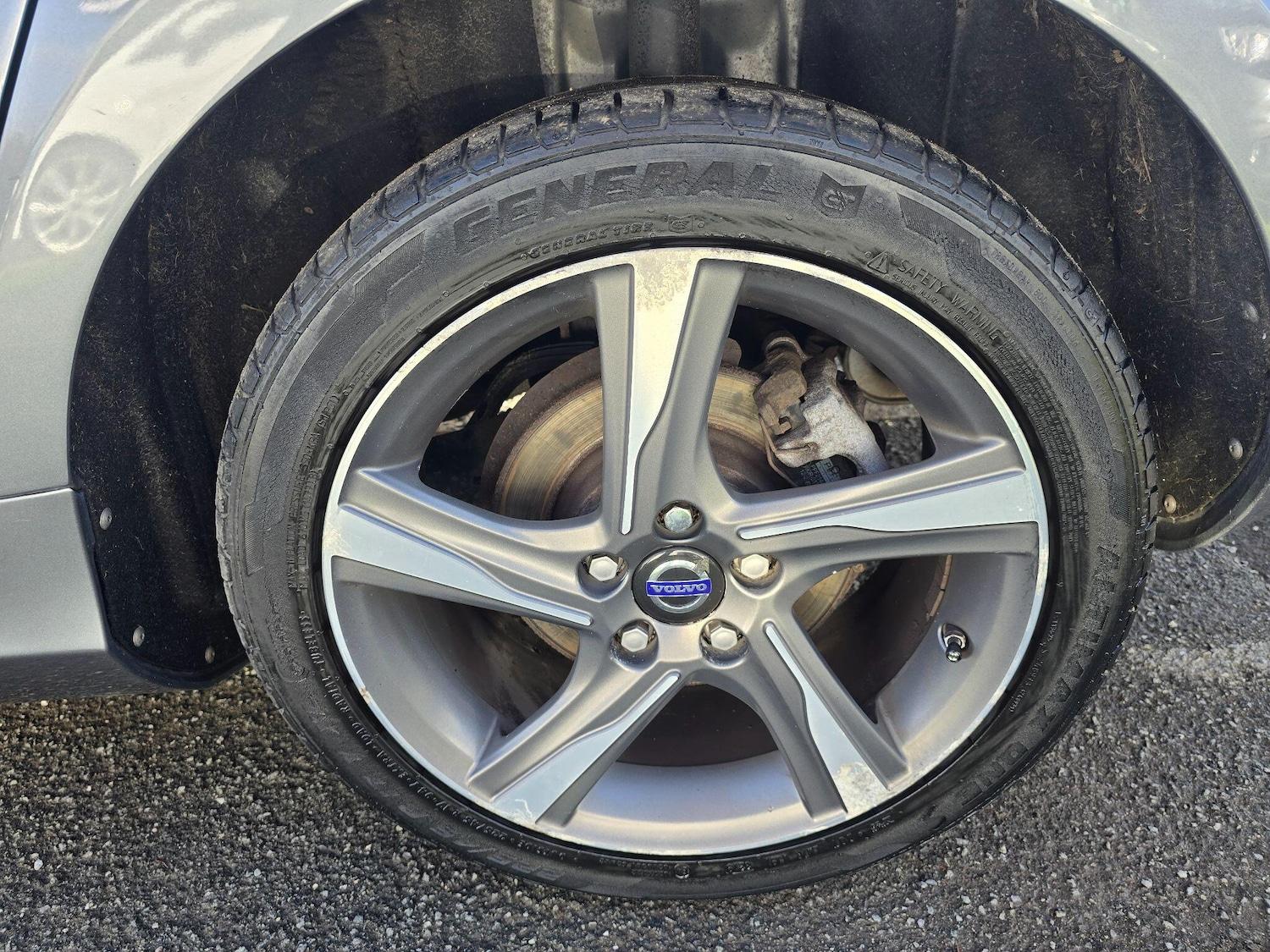 Used Volvo V40 2014 for sale - 76398872: Photo 37