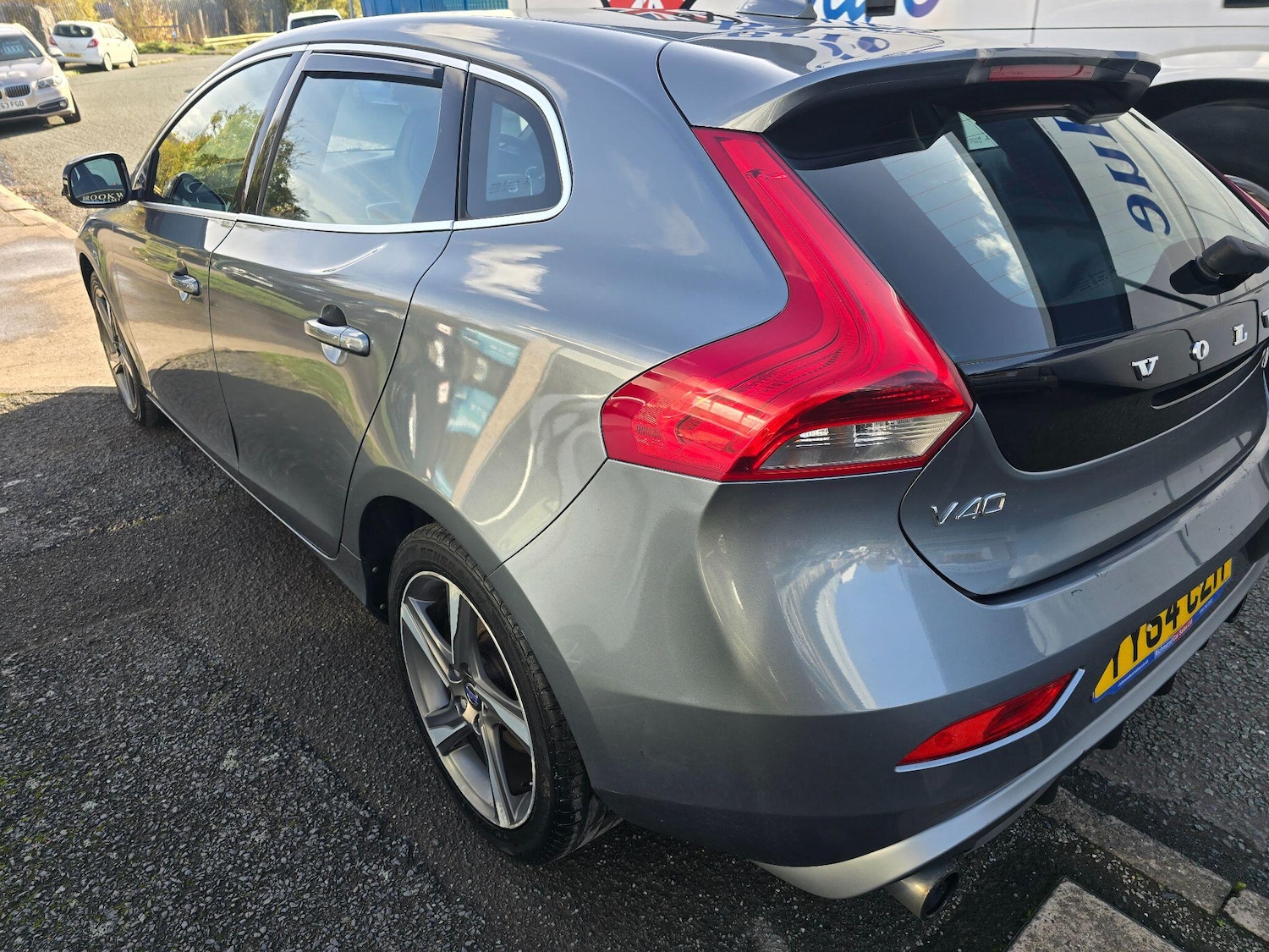 Used Volvo V40 2014 for sale - 76398872: Photo 7